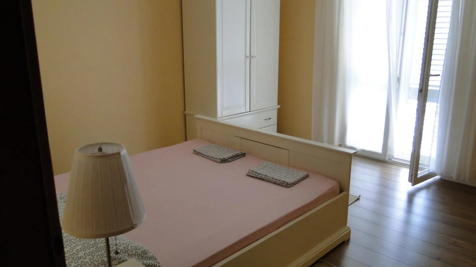 Apartments Villa Ela أوماغ