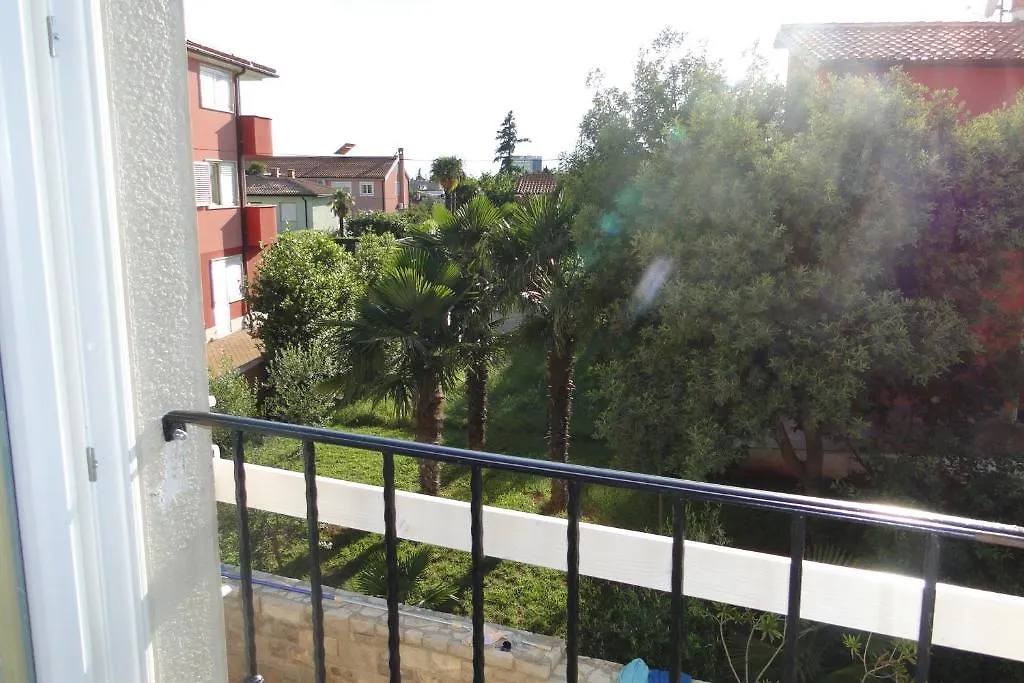 Apartments Villa Ela أوماغ 0*,