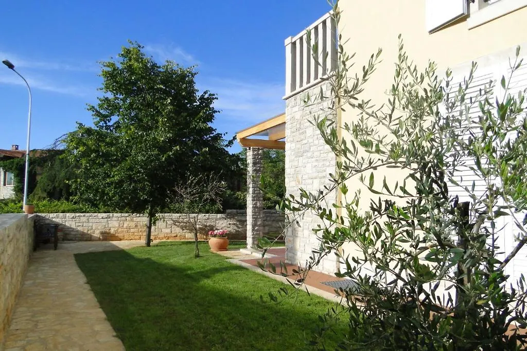 Apartments Villa Ela أوماغ 0*,  كرواتيا
